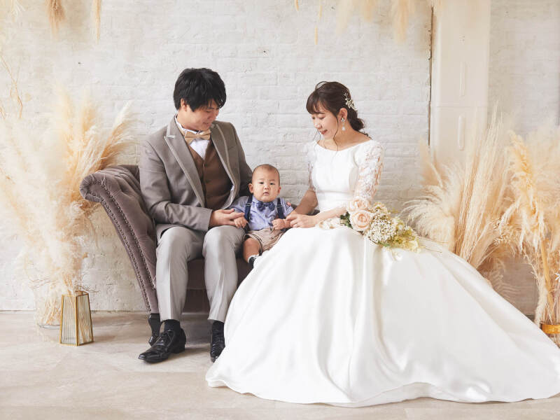 家族と一緒にウェディングフォト