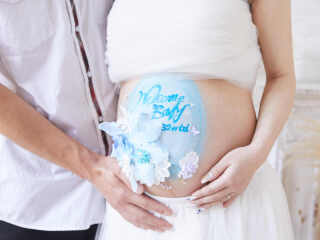 スタジオ撮影・マタニティ衣装とドレスの2着つき①