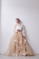 新入荷・ベージュのニュアンスカラードレス