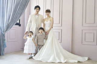 ファミリーでウエディングフォト\♡︎/