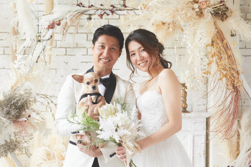 スタジオ撮影・ワンチャンと一緒にウェディングフォト