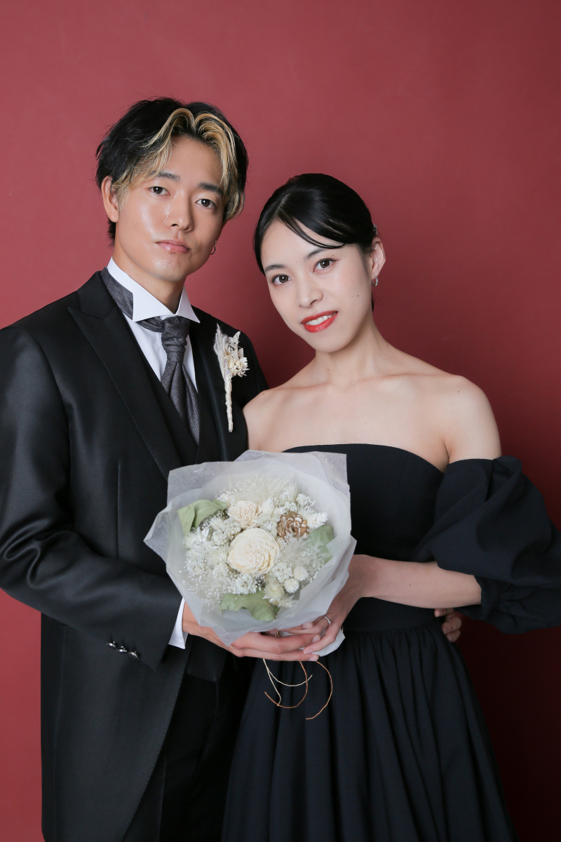 サングラスでお二人らしい写真を!