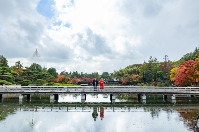 赤無垢 × 日本庭園 × 紅葉