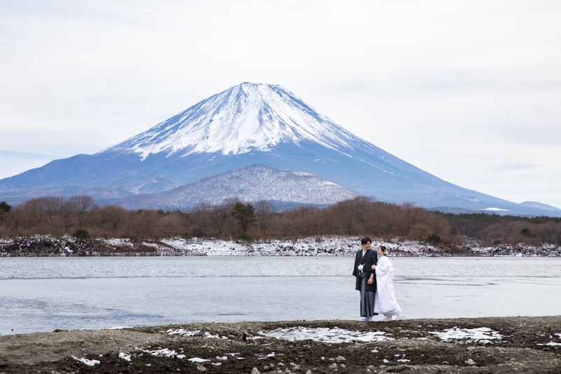 雪景色の富士山