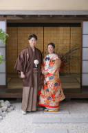 和洋で雰囲気を変えたヘアメイク