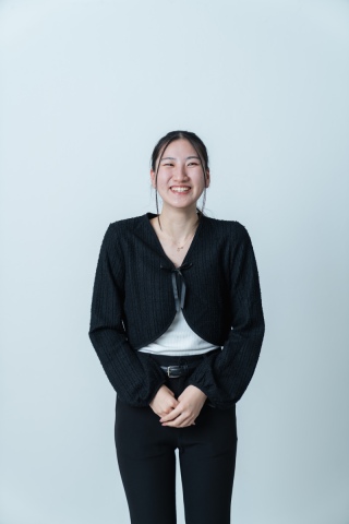 「皆さま、はじめまして」