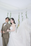 プチリニューアルしたミモザエリアとカラードレス撮影