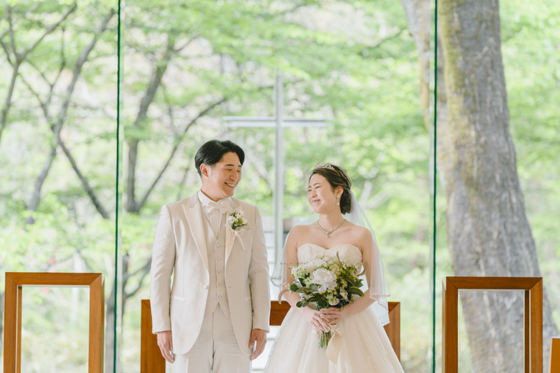 結婚式風な写真が撮りたい！チャペルフォト