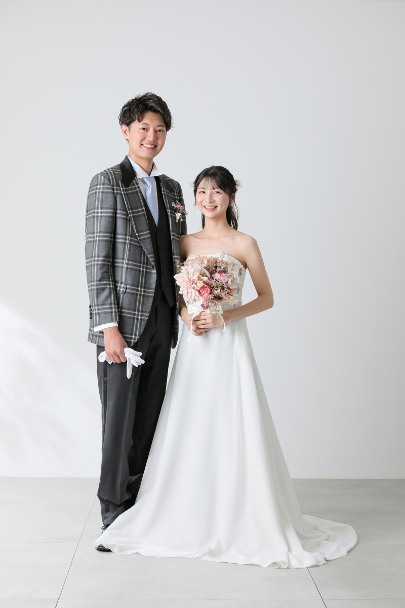 ドレスでスタジオ撮影