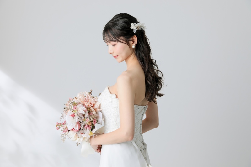 ドレスでスタジオ撮影