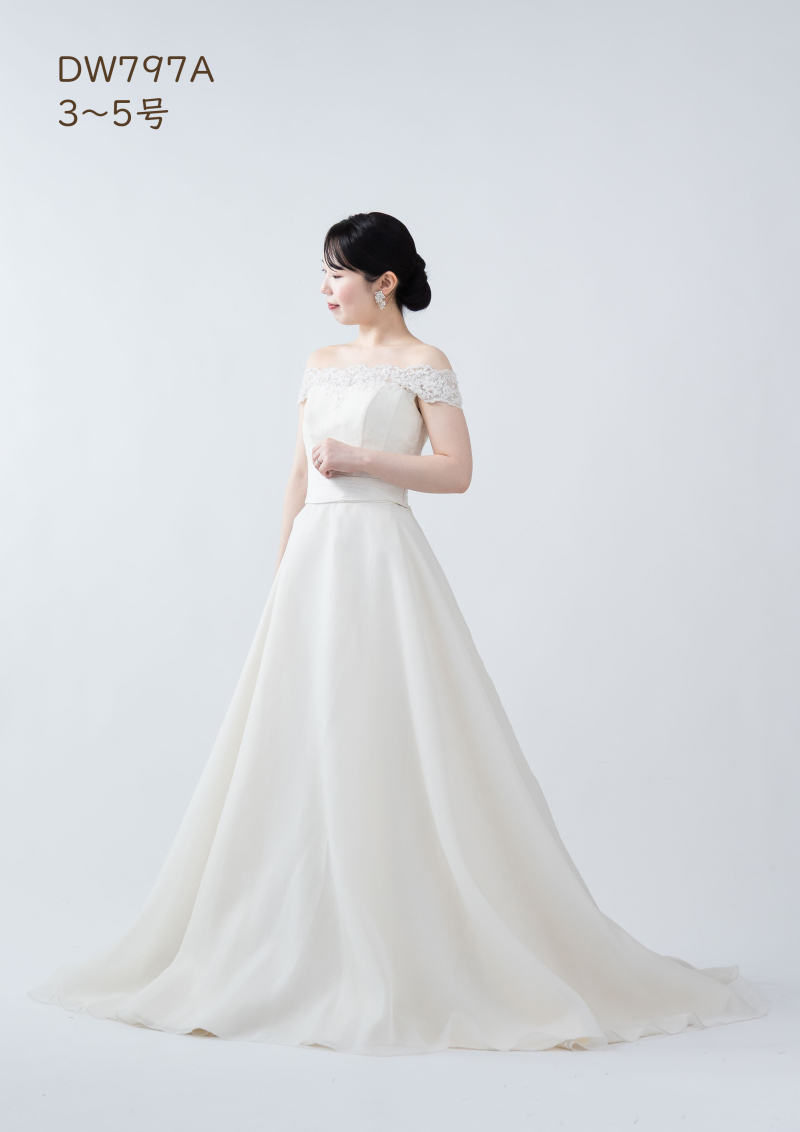 ウェディングドレスのご紹介