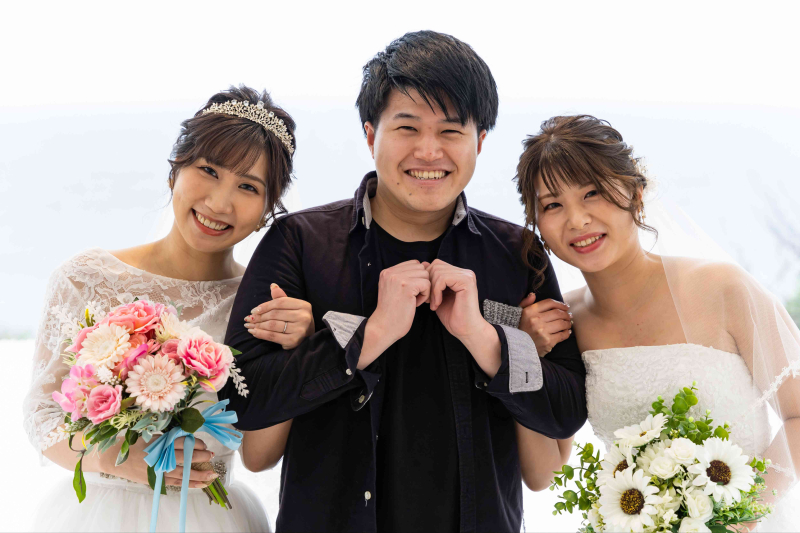 ドレスの種類がたくさんみたい...♪そんな時はここから！