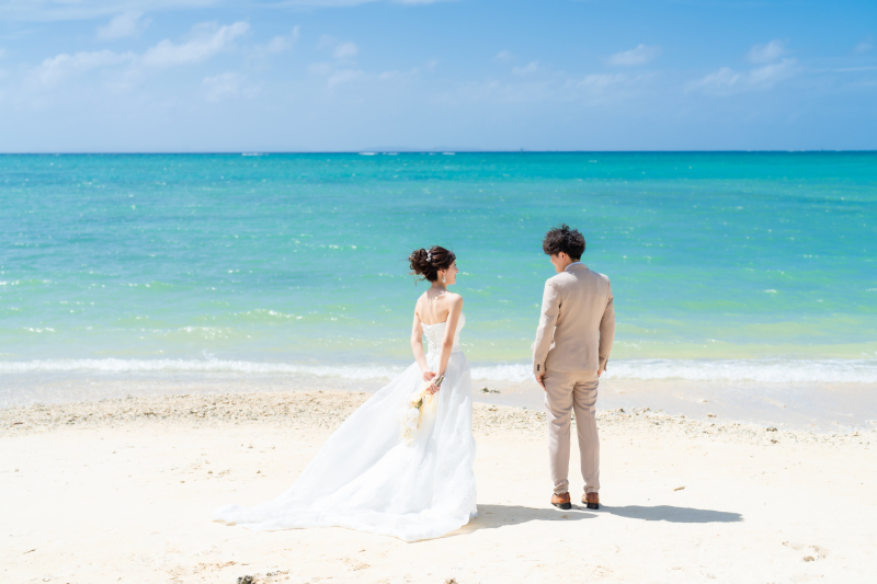 ドレスの種類がたくさんみたい...♪そんな時はここから！