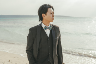 【新婦様だけじゃない】ご新郎様の衣装選びも大切に