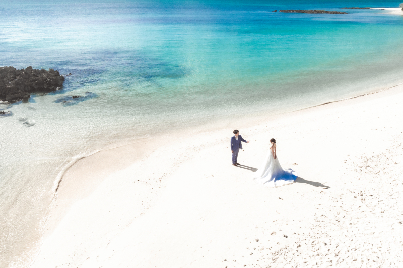 【色々な種類があります!】カラードレスは写真の雰囲気が変わってステキですよ★