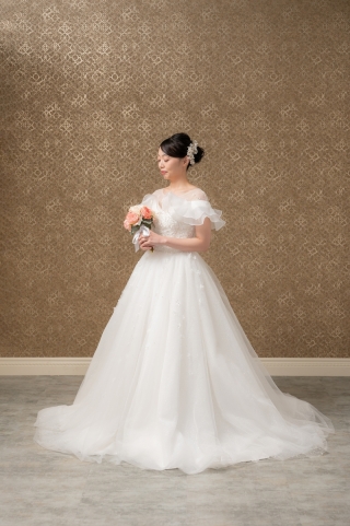 白ドレスご紹介&deg;˖✧