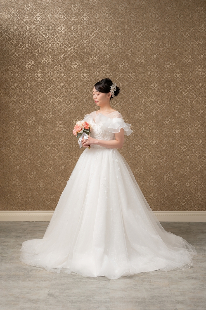 白ドレスご紹介&deg;˖✧