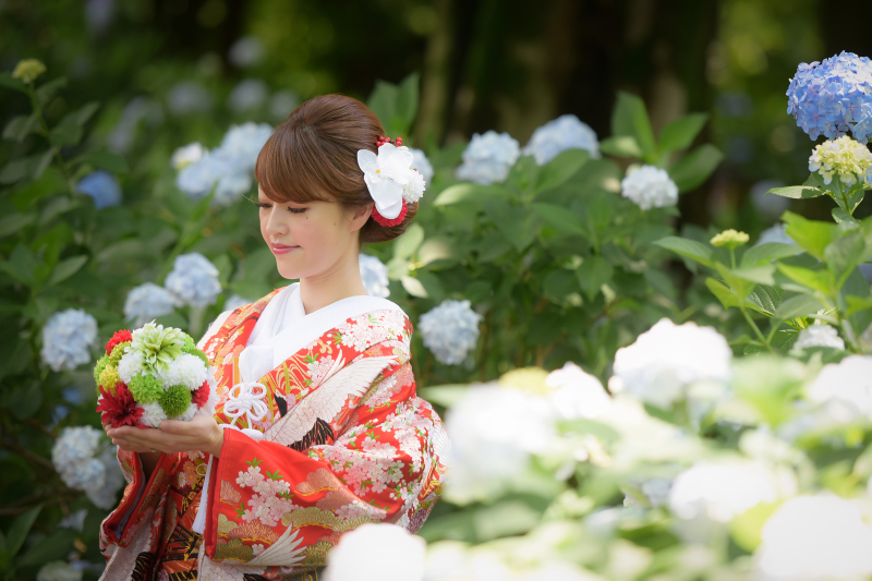 華雅苑スタッフが選ぶ和装に合うお花ランキングBest5
