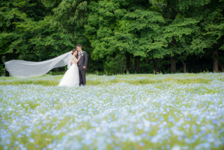 【洋装編】素敵なお花と撮影してみてはいかがでしょうか…♡