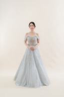 新ドレス入荷のお知らせ♪