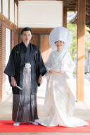 夏本番! エアコンの効いた寺院の室内での撮影はいかがでしょうか?