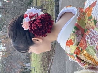 色鮮やかに
