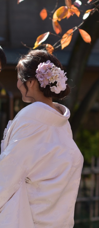シニョンスタイルもイメージで変わります♪