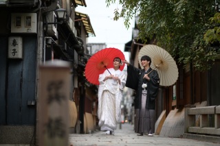 1月2月は一年で最も安価に婚礼撮影ができお得です(^^♪