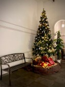 リーベルミーブライダルサロン、12月よりクリスマス装飾で皆様をお迎えします♪