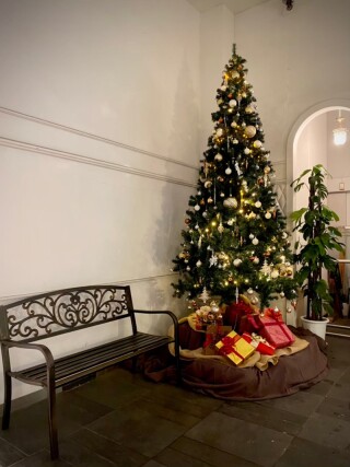 リーベルミーブライダルサロン、12月よりクリスマス装飾で皆様をお迎えします♪