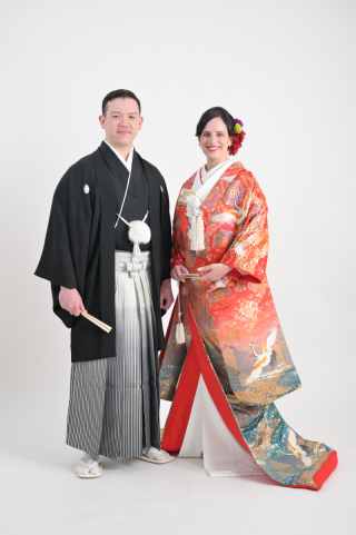 和装または洋装スタジオフォトを特別価格でご案内♪