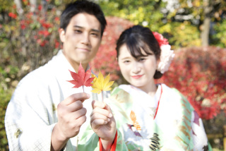 日本庭園で紅葉ロケはいかがですか?