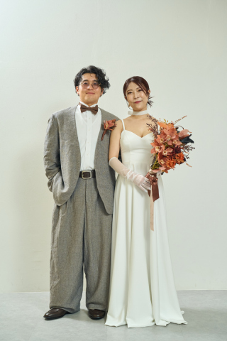 【衣装お持込み無料】おふたりらしい装いで&hellip;【スタジオ撮影】