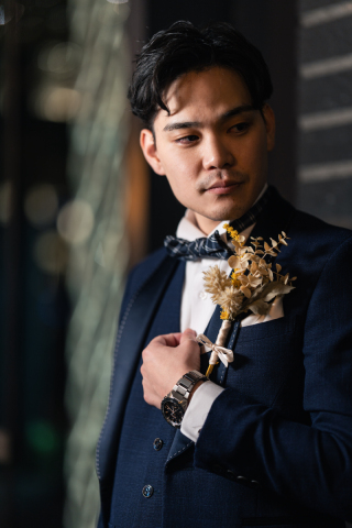 【洋装ロケ】ご新郎ソロショットも素敵にお撮りします♪【丸の内中通り】