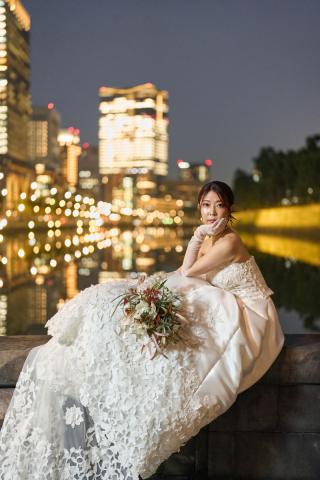 【和田倉門】美しいドレスが映えるお座りショット【BH12】