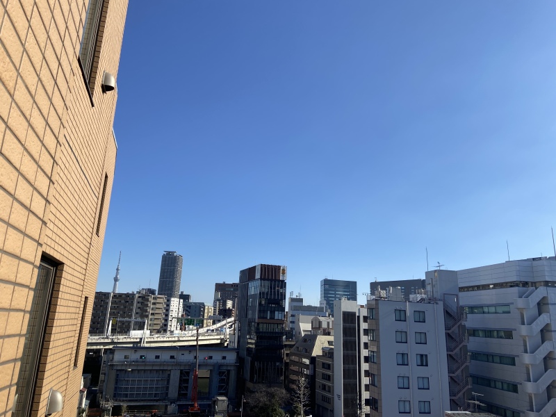 本日も快晴☀︎ 窓からスカイツリー
