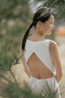 【湘南ビーチ】バックスタイルがお洒落でモードなドレス♪【洋装ロケフォト】