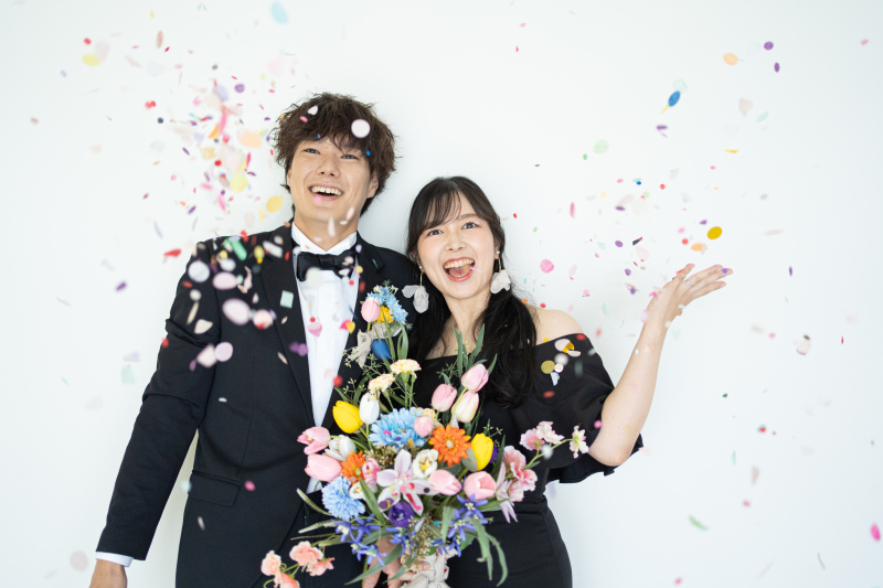 【お持込無料】カラフルなコンフェティで楽しく【スタジオ撮影】