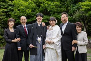 【ご家族撮影無料】ご両家のご両親と記念撮影！【日本庭園ロケ】