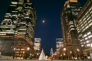 ☽お月さまと、東京駅前の夜景フォト☽