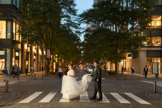 【横断歩道ショット】街並みをドラマティックに演出【丸の内仲通り】