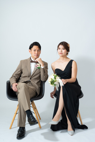 【スタジオ撮影】椅子を使ったスタイリッシュなポージング【洋装フォト】