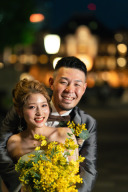 【レンタル無料】夜の東京駅に映える、明るいミモザのブーケ！