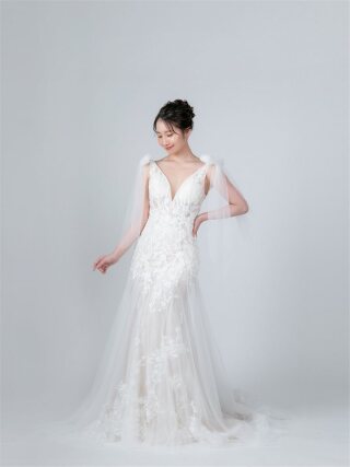 新作ウェディングドレス第二弾!!