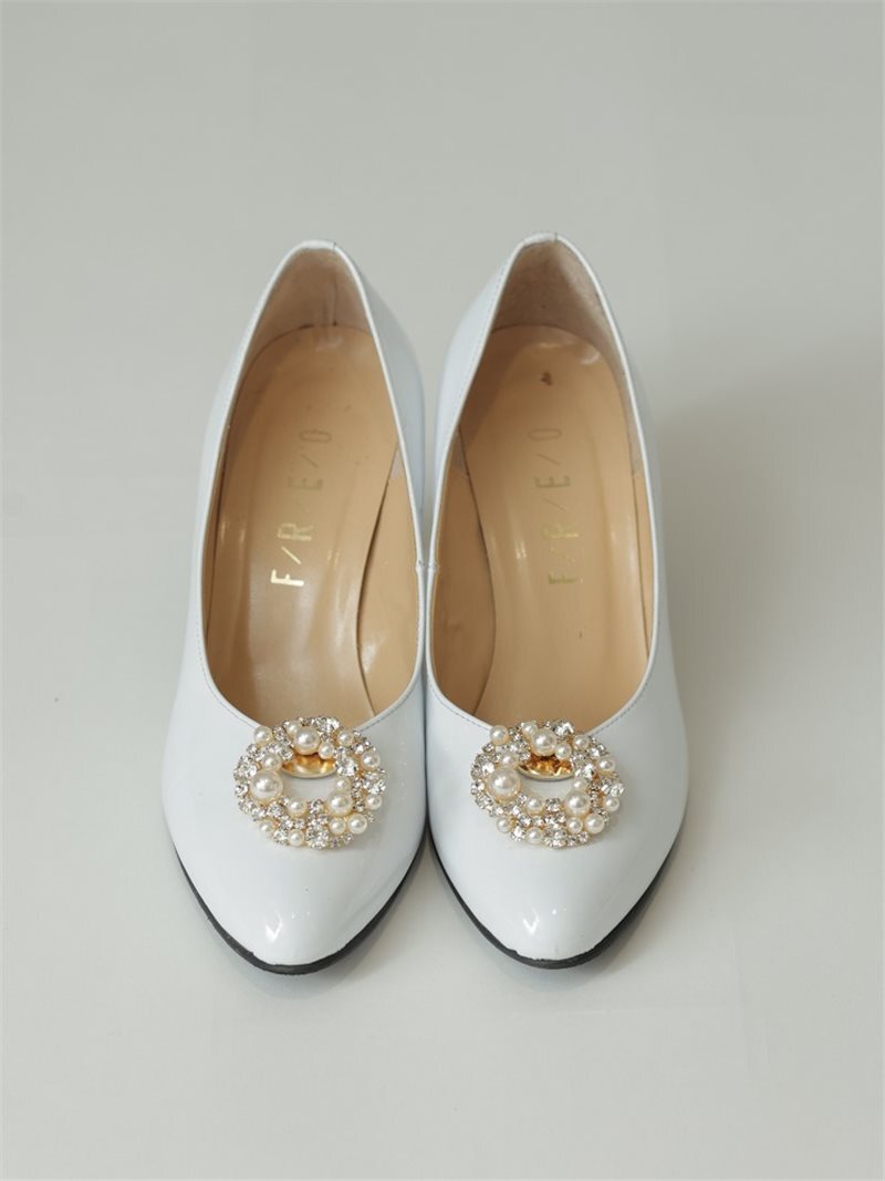 パリから買い付けた新作のシューズクリップが登場！！