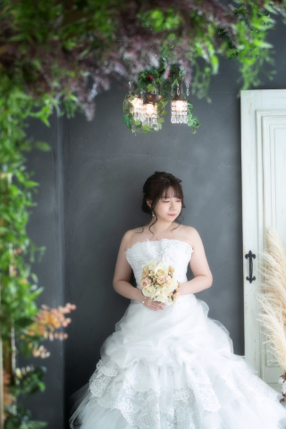 ドレス姿がより美しくなる！ウェディングブーケを持つポイント