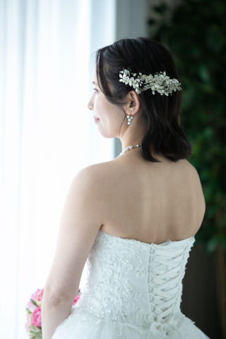 普段よりも魅力的になれるヘアスタイル<Dress ver.>