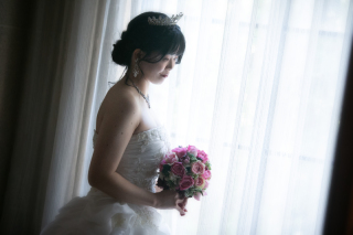 ドレス姿がより美しくなる！ウェディングブーケを持つポイント