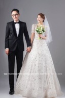 フレームやアルバムも韓国にて製作しております♪