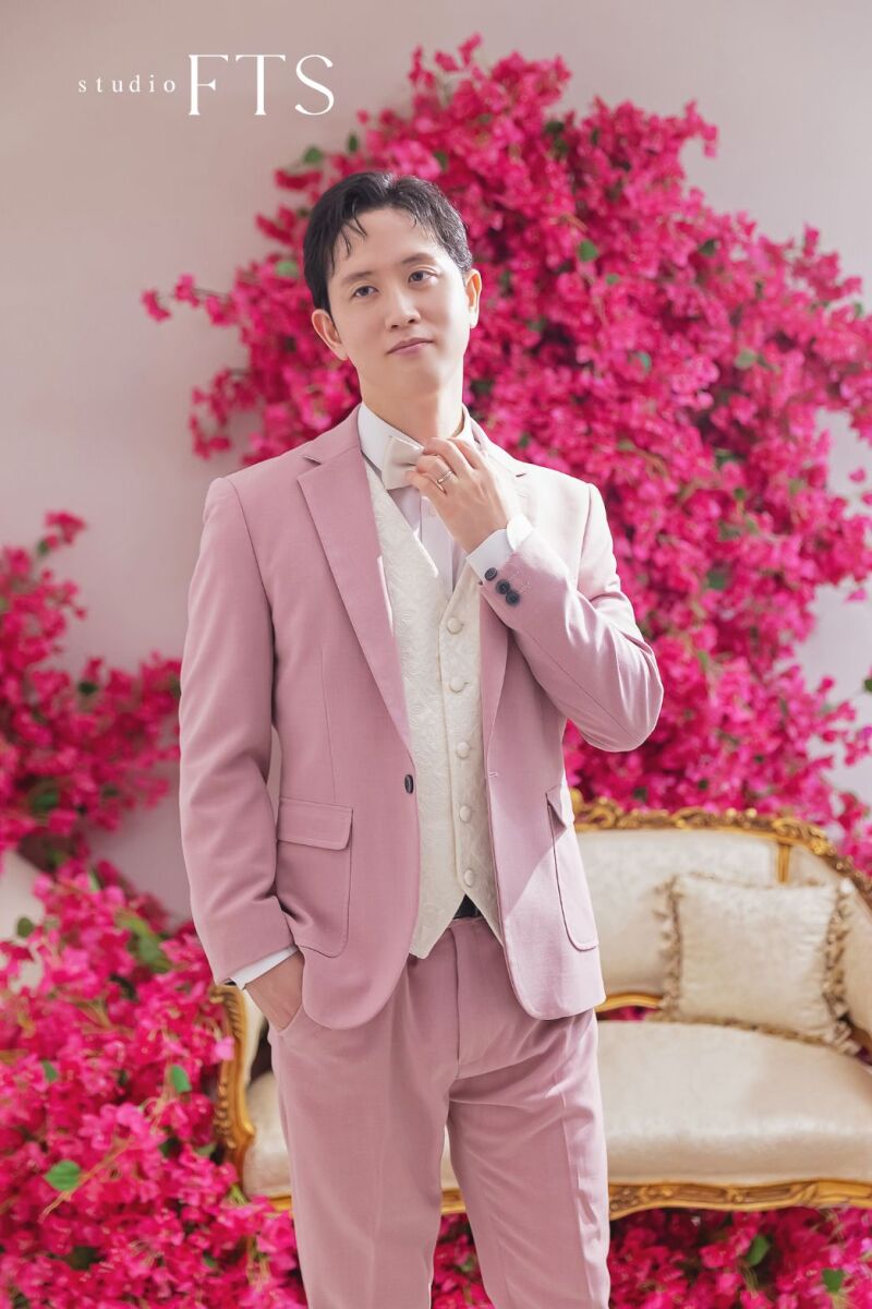 ご新郎様のソロショットの紹介